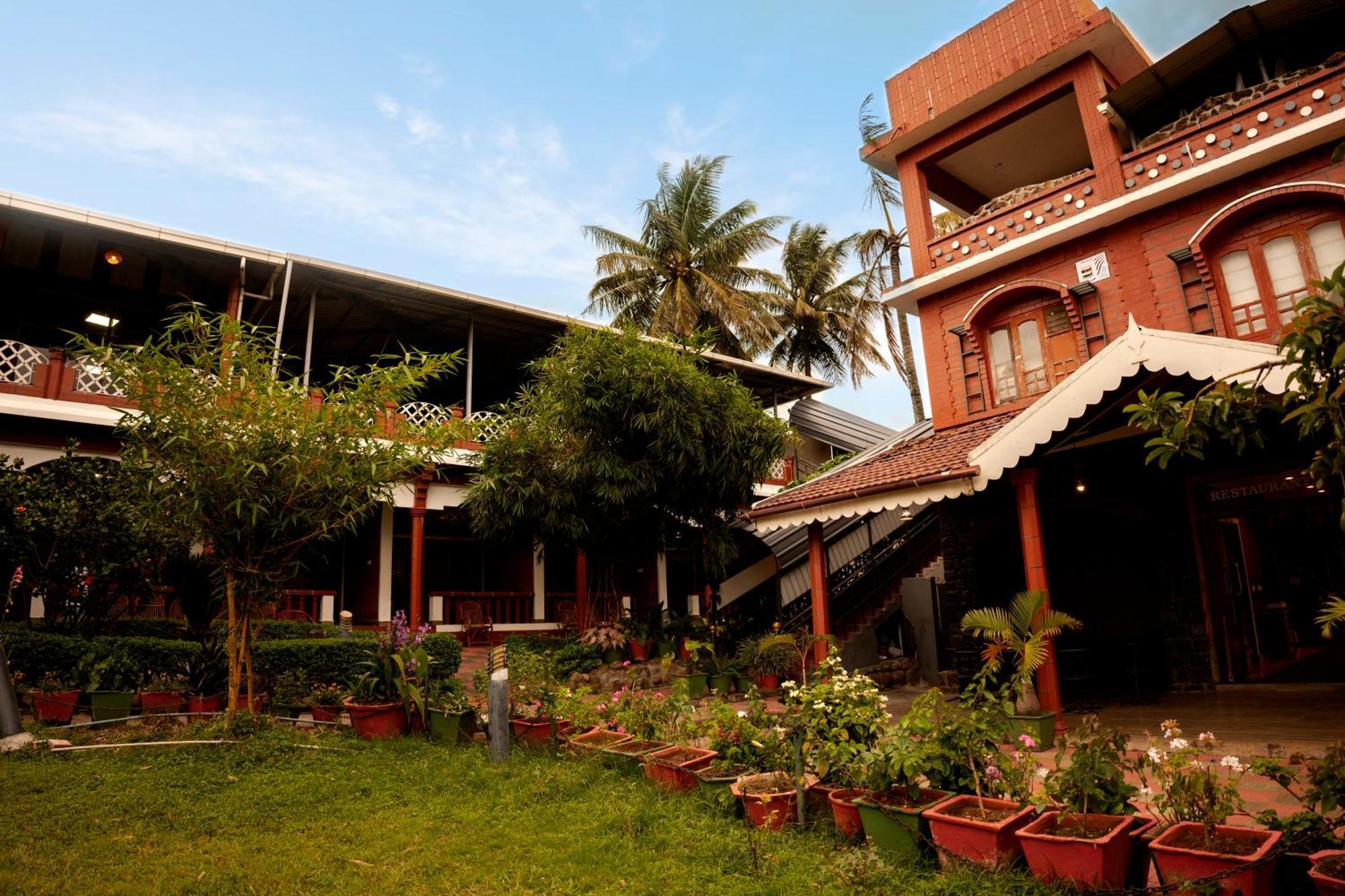 The Nest Inn Resort Masinagudi Bagian luar foto