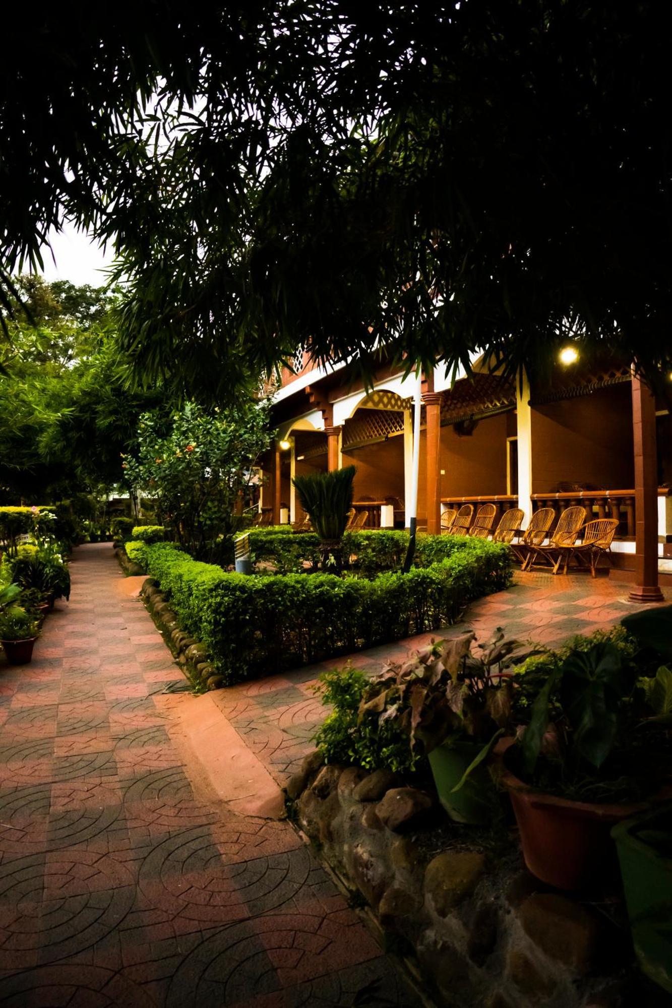 The Nest Inn Resort Masinagudi Bagian luar foto