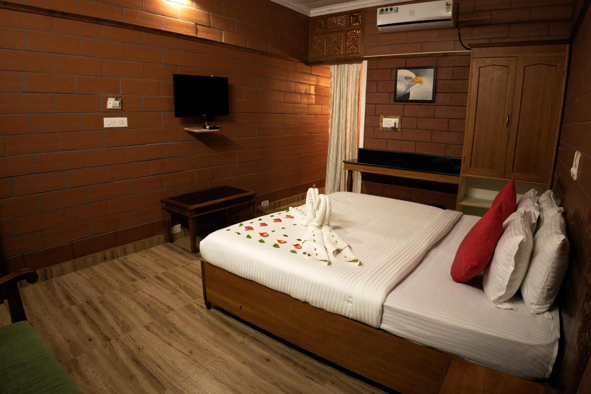 The Nest Inn Resort Masinagudi Bagian luar foto